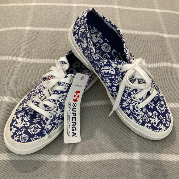 SUPERGA Sz 6.5 Arabesque Navy Lace Up Sneaker NWT - Picture 2 of 11